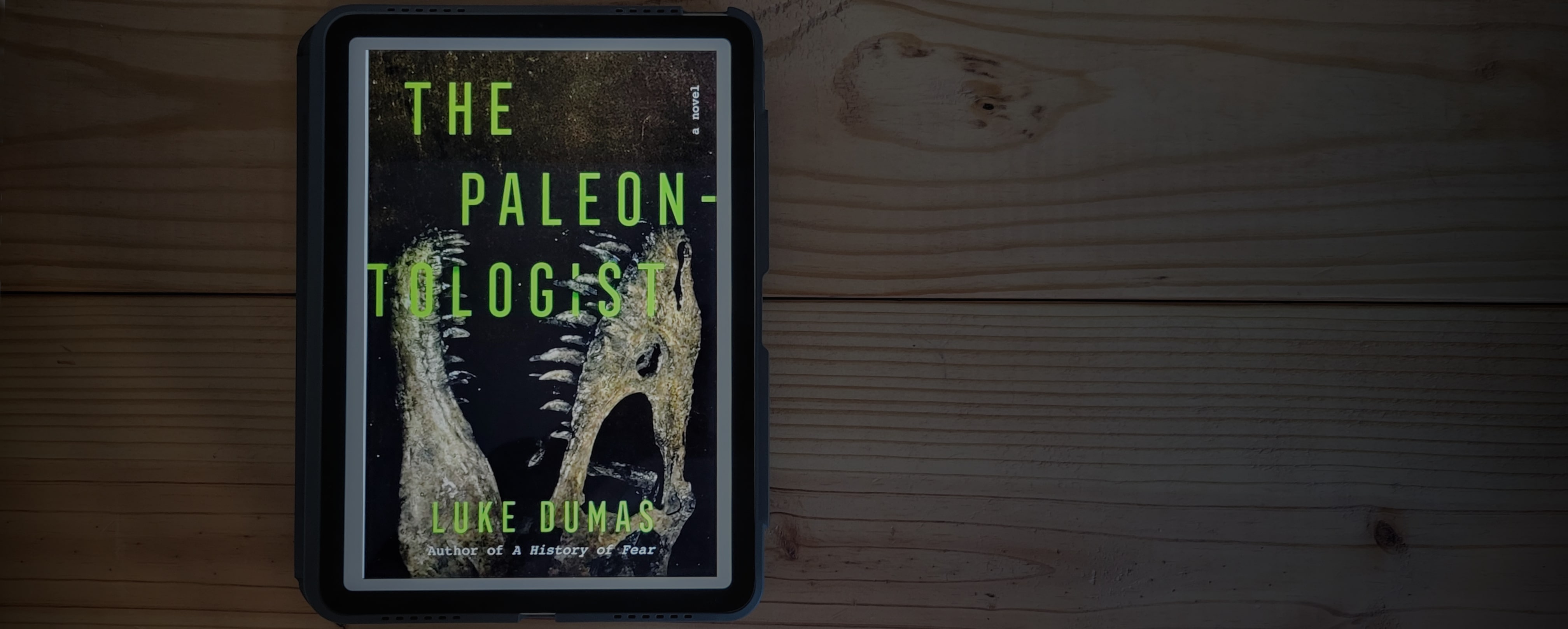 Book cover of The Paleontologist by Luke Dumas