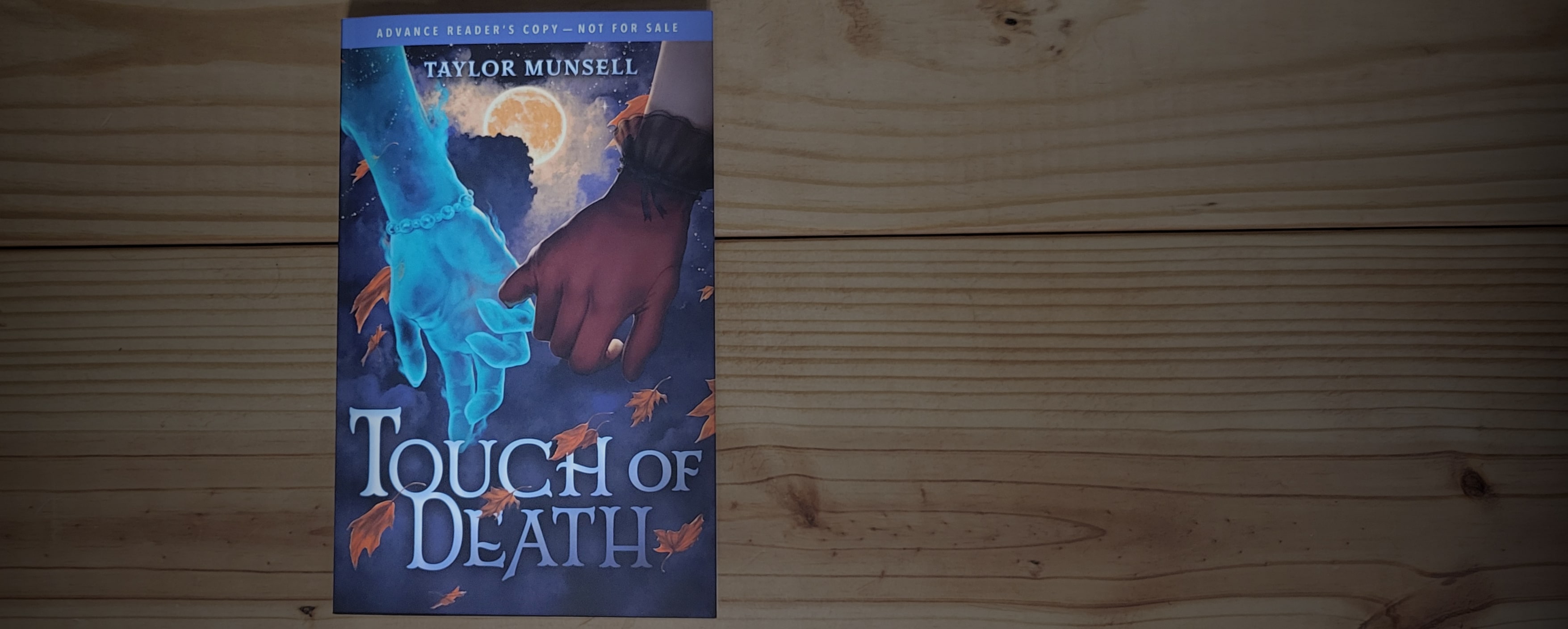 Book cover of Touch of Death by Taylor Munsell